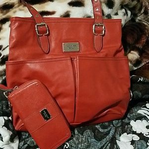 Relic handbag and wallet